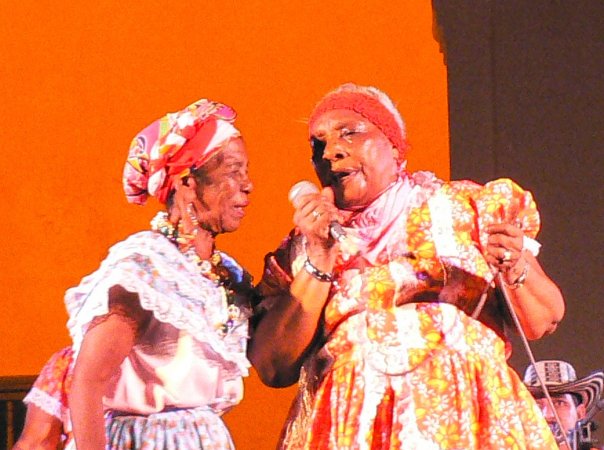 173- Etelvina chante avec Petrona 